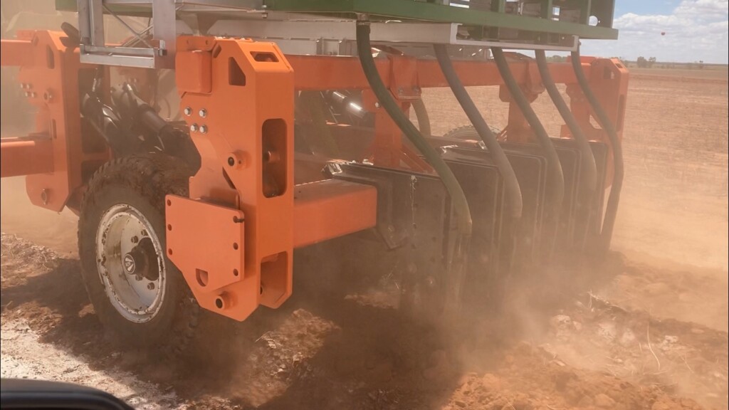 Deep Ripper Hire - PACIFIC FERTILISER